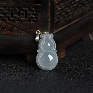 银镶糯种翡翠福禄吊坠