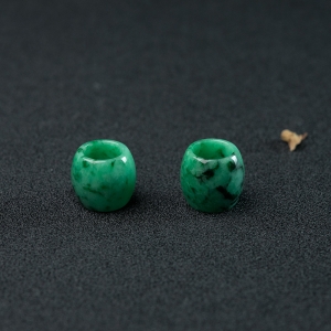 花青种翡翠路路通吊坠（两件）