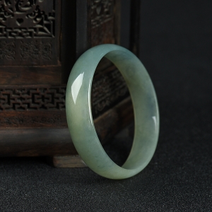 52.5mm糯冰种灰绿翡翠手镯