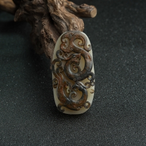 山料俏色和田玉龙凤呈祥手把件