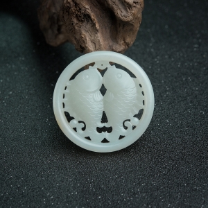 山料和田白玉年年有余吊坠