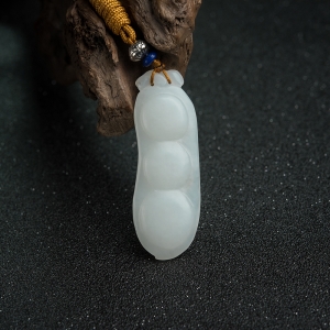 山料和田白玉福豆吊坠