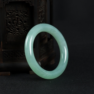 57.5mm糯种蓝绿翡翠圆镯