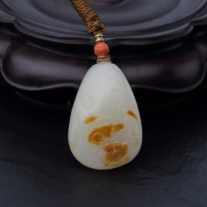 籽料俏色和田玉鸳鸯吊坠