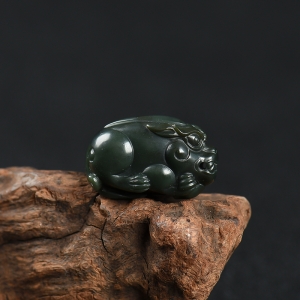 山料和田墨玉貔貅吊坠