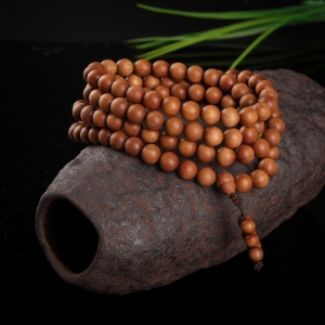 8.2mm老山檀108佛珠