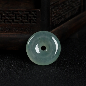 糯冰种飘花翡翠平安扣吊坠
