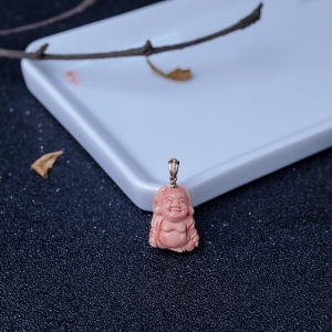 18K金镶钻MOMO橘色珊瑚吊坠