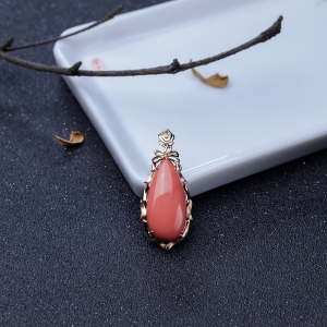 18K金镶钻MOMO橘色珊瑚水滴吊坠