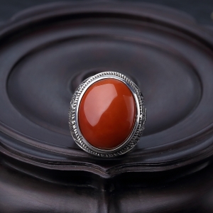 银镶柿子红南红戒指