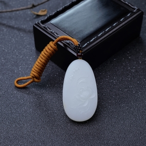 山料和田白玉莲花吊坠