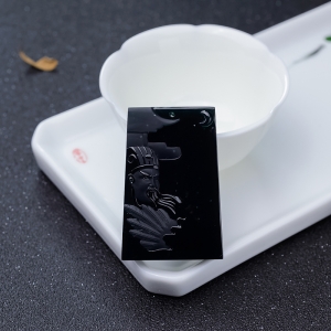 冰种墨翠诸葛亮夜观天象吊坠