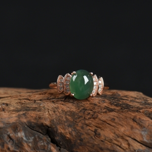 银镶糯种灰绿翡翠戒指