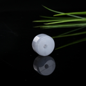 糯种白色翡翠路路通吊坠