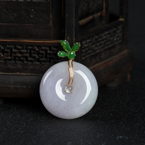 18K豆种翡翠平安扣吊坠