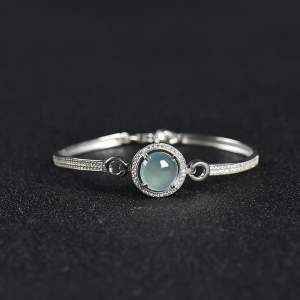 银镶糯种翡翠手环