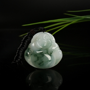 糯种飘花翡翠弥勒佛吊坠