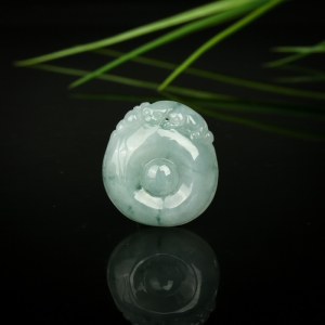 糯种飘花翡翠福贝吊坠