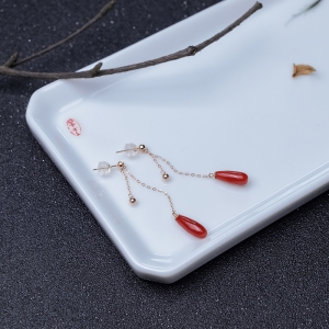 18K金镶沙丁正红珊瑚耳坠