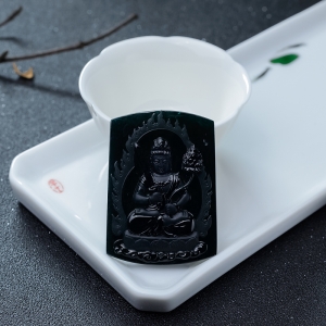 冰种墨翠虚空藏菩萨吊坠