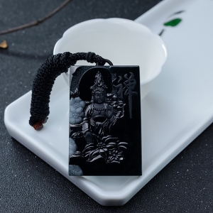 糯冰种墨翠菩萨吊坠