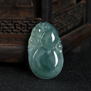 糯种暗绿翡翠福禄吊坠