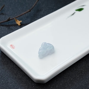 糯种翡翠兔子吊坠