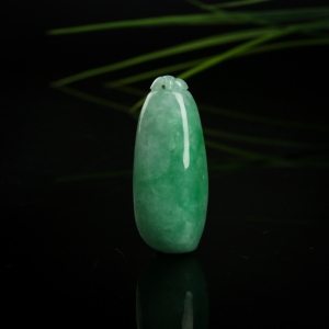 糯种飘翠翡翠福瓜吊坠