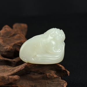 籽料和田白玉貔貅小摆件