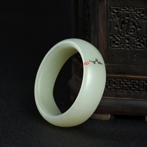 56mm籽料和田青白玉手镯