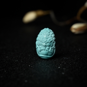 高瓷蓝绿松石达摩吊坠