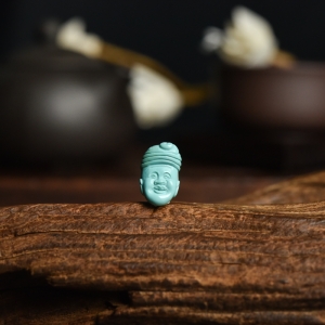 高瓷蓝绿绿松石童子吊坠