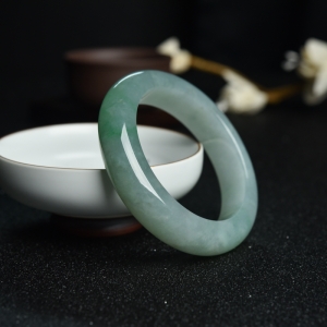 54mm糯冰种飘翠翡翠平安镯