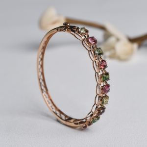 55.5mm18K金镶钻碧玺手镯