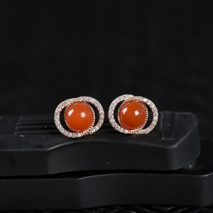 银镶樱桃红南红耳钉