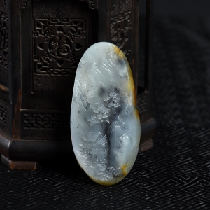 籽料和田青花玉山水图吊坠