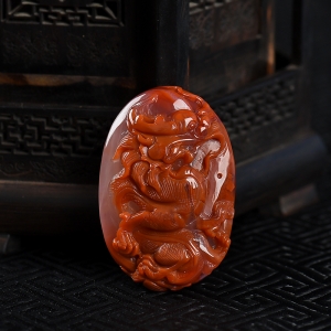 冰飘料南红辰龙吊坠