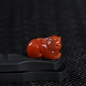 樱桃红南红貔貅吊坠