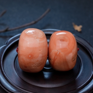 MOMO橘色珊瑚鼓珠（两件）