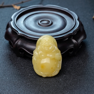 鸡油黄蜜蜡佛吊坠