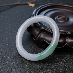 54mm糯种春带彩翡翠圆镯