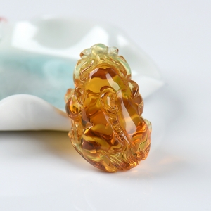 金珀招财进宝吊坠