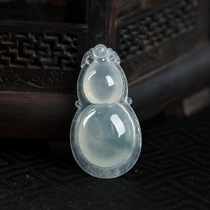 糯冰种飘花翡翠福禄吊坠