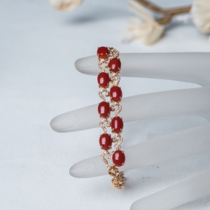 18K金镶钻阿卡珊瑚手链