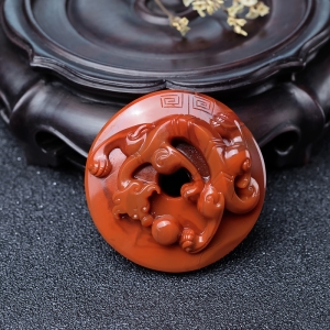 柿子红南红壁虎吊坠