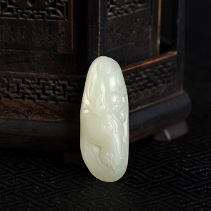 籽料和田白玉马上封侯吊坠