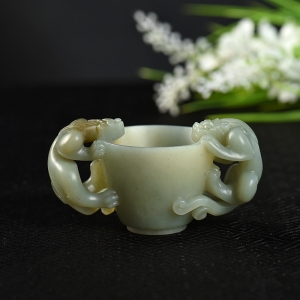 山料和田青白玉瑞兽酒樽