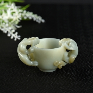 山料和田青白玉瑞兽酒樽