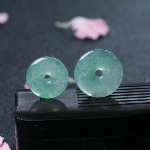 糯冰种浅绿翡翠平安扣吊坠（两件）
