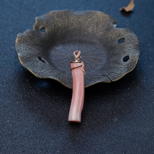 18K金镶钻深水珊瑚吊坠